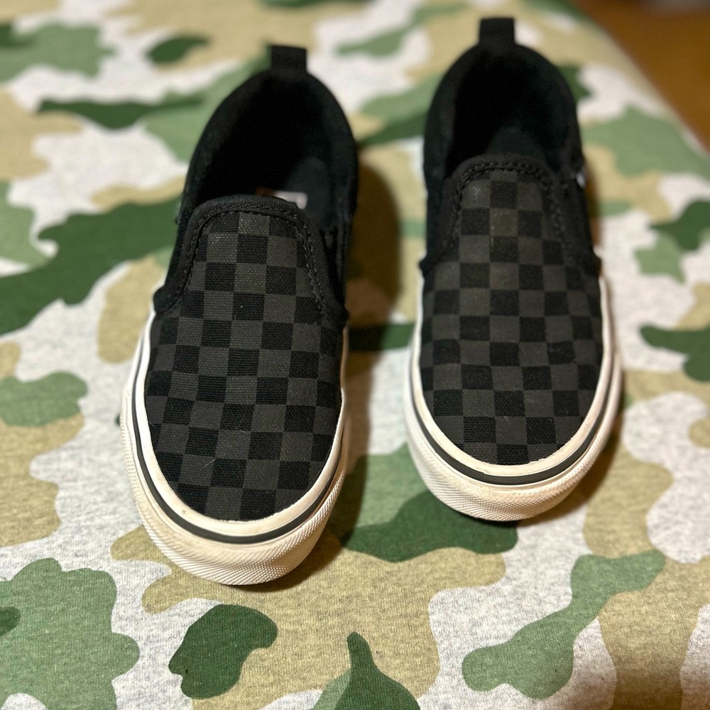 Kids slip on vans